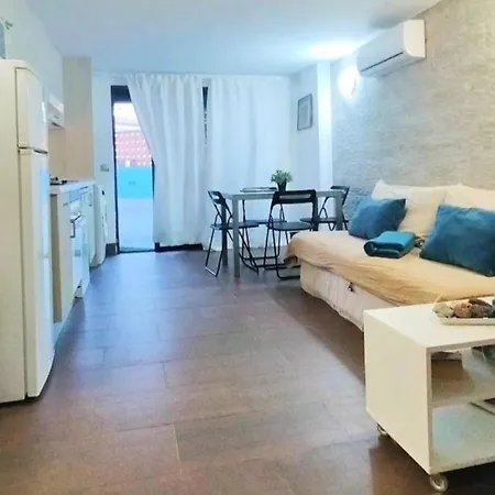Schoene Sun Club Διαμέρισμα *